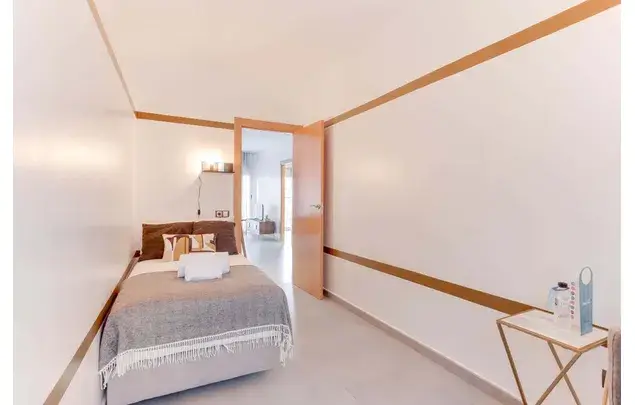 Apartamento 5 Dormitorios 54m2 Barcelona Alquiler Temporada Media Larga