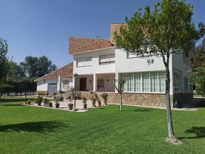 Chalet 7 Dormitorios Ciudad Real Cerca Hospital