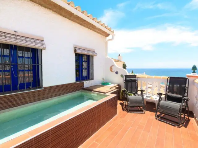 Atico 2 Dormitorios Nerja Familia Terrazas Piscina WiFi Vistas Mar