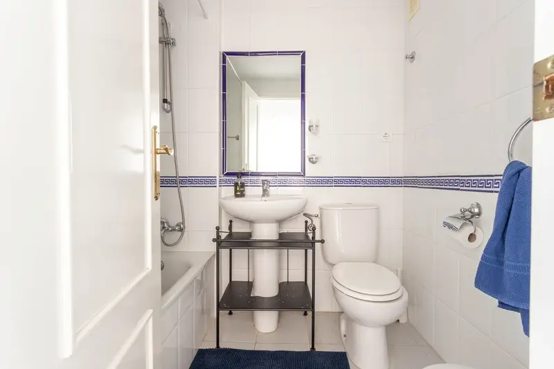 Piso de 2 Dormitorios alquiler Miraflores, España