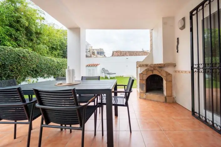 Villa en Venta Los Boliches 3 Dormitorios Piscina Privada
