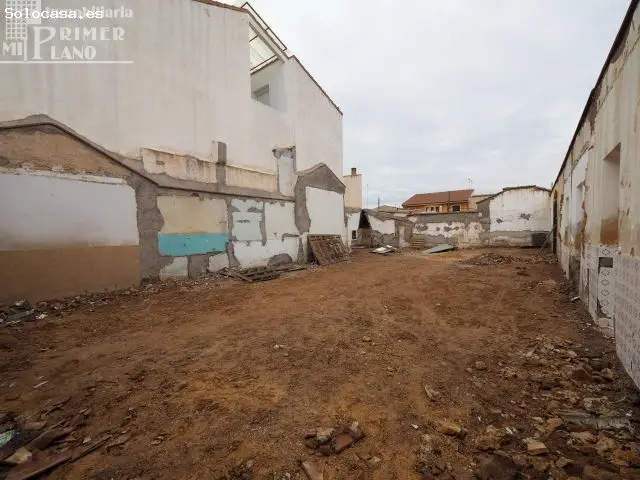 Solar en Esquina 341m2 Tomelloso - Oportunidad de Inversion