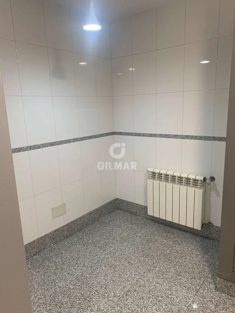 Piso en Alquiler Madrid Apostol Santiago 3 Dormitorios Terraza