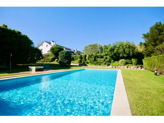 Casa Adosada en Pedralbes con Vistas al Mar 650m2 Jardin Piscina