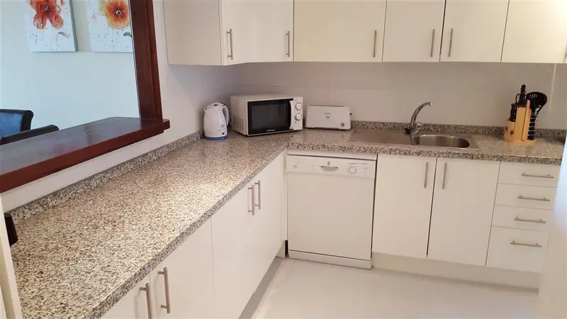 Apartamento en venta La Duquesa 2 dormitorios lujo Costa del Sol