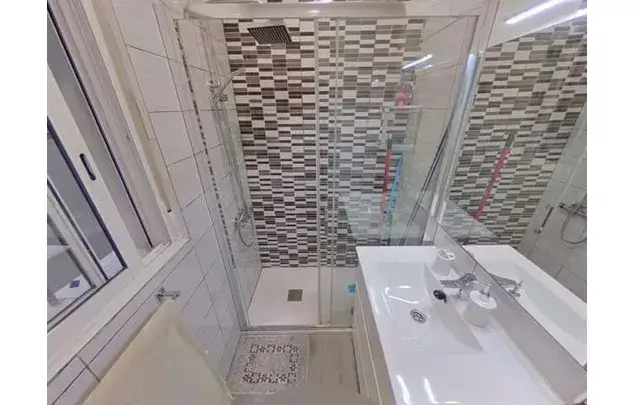 Estudio Amueblado 35m2 Madrid Planta Baja