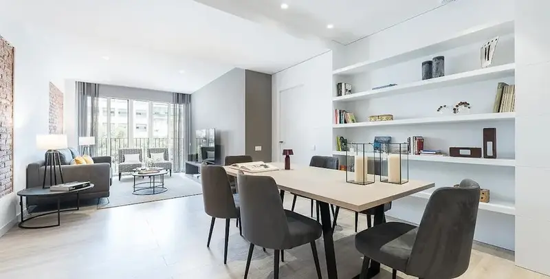 Apartamento en alquiler en Carrer del Rossell\]o Barcelona
