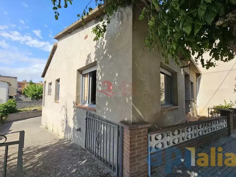 Casa en Caldes de Malavella con Jardin y Garaje