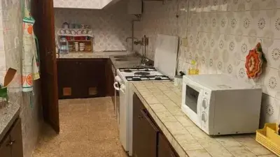 Casa en venta en Eslida ideal para negocio o varias familias
