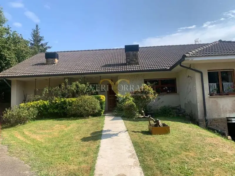 Chalet en venta en Somió Gijón Asturias para reformar