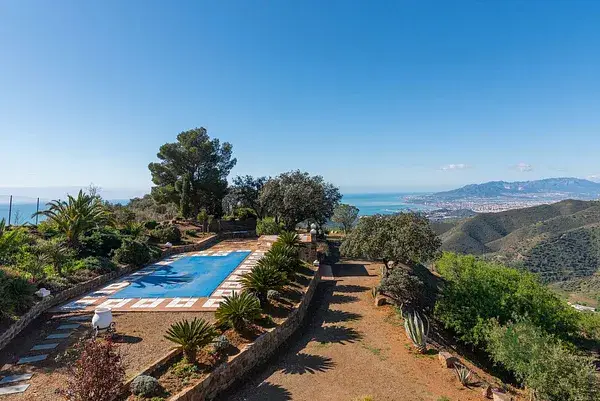 Finca con 2 Casas en Malaga Capacidad para 15 Personas