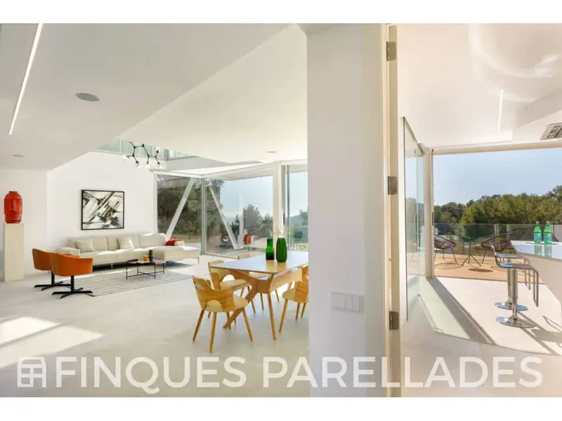 Chalet en Venta Sitges Diseño Innovador 3 Habitaciones Piscina Jacuzzi