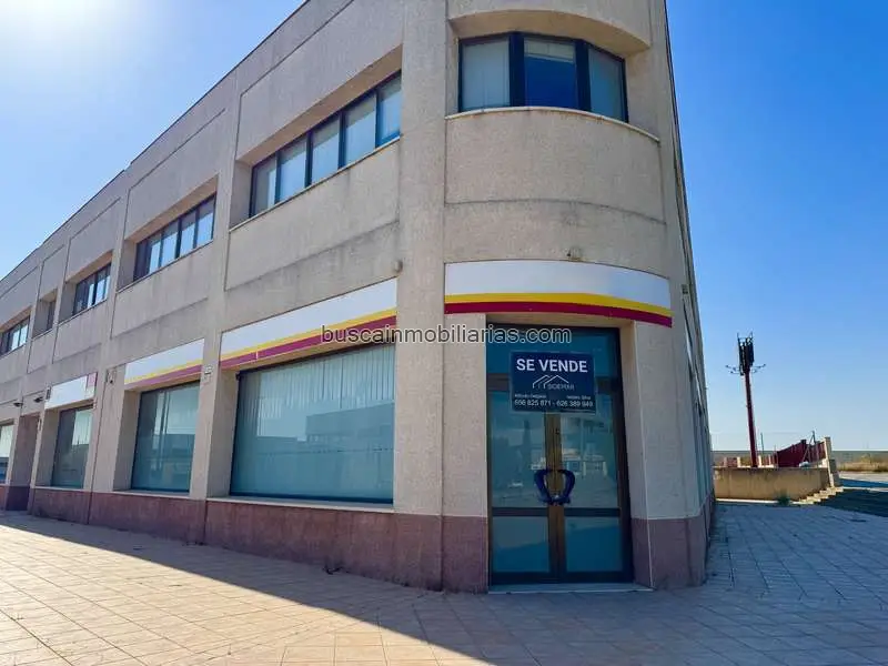 Local Comercial en Venta en Bollullos de la Mitación