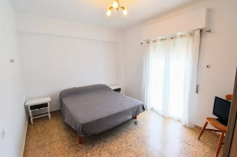 Apartamento 3 Dormitorios Montserrat Amueblado