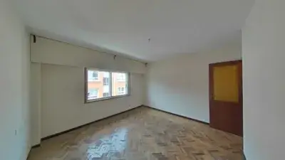 Piso en venta en Rúa Urbano Lugrís