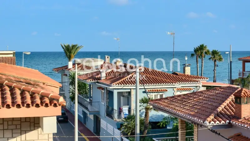 Chalet en venta en Carrer del Seis