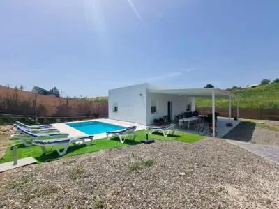 Casa Rural Cartama: 2 Dorm, Terraza, Parcela Vallada