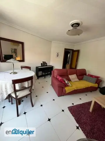 Piso en Puerta Carmona Sevilla con Garaje y Aire Acondicionado