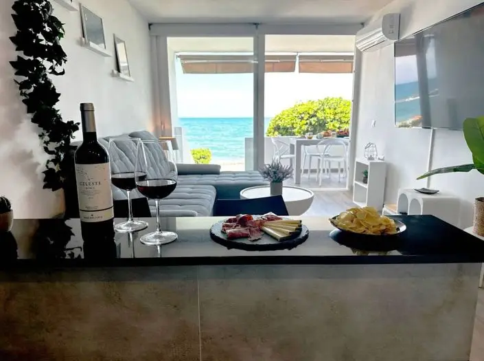 Apartamento 2 Dormitorios en Primera Línea de Playa