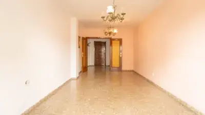 Piso en Venta en Avenida de la Constitucion Motril