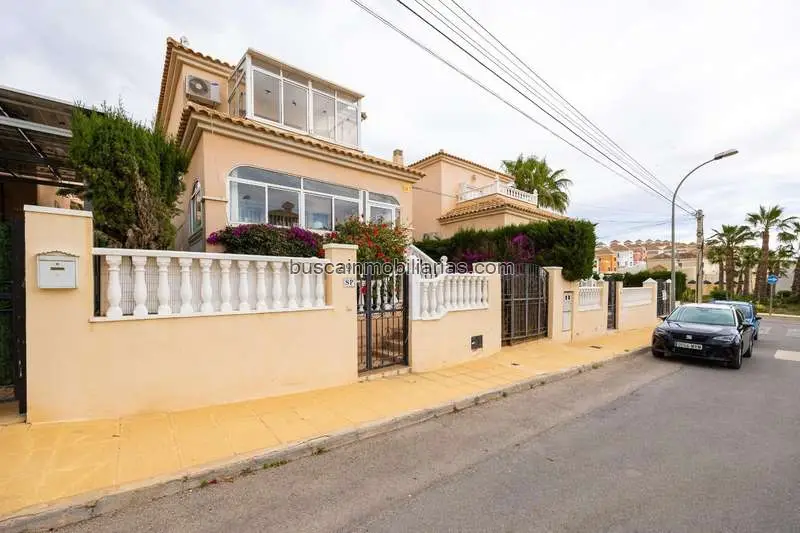 Chalet en Venta Orihuela Costa Villamartin 3 Dormitorios 2 Baños