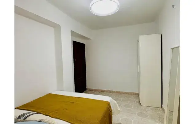 Apartamento 4 Dormitorios Malaga Centro 3 24 Meses