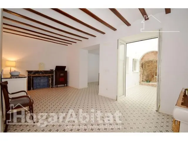 Casa Reformada en Pego con Terraza y Balcón