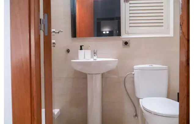 Habitaci
ón 225m
² Gran V
ia Carles III Barcelona