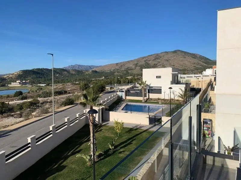 Villa en Finestrat cerca del Golf Puig Campana