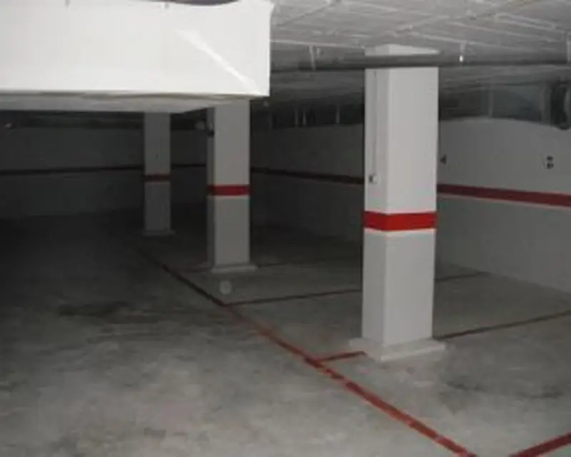 Garaje en Venta en Amposta 28m²