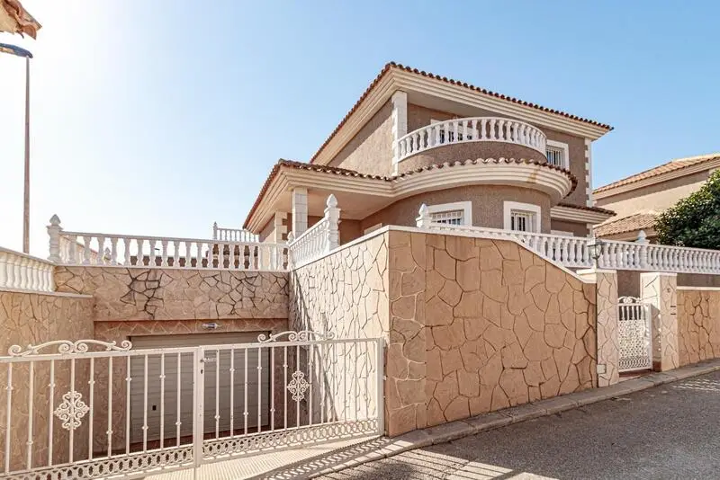 Villa 5 Dormitorios Playa Flamenca Cerca Playa Golf