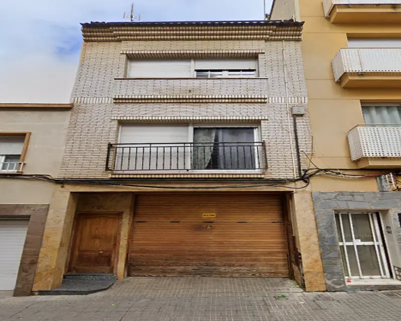 Casa Unifamiliar 219m2 3 Habitaciones 3 Baños Terrassa