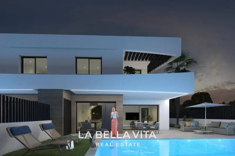 Villa Moderna en Dolores Alicante con Piscina Privada