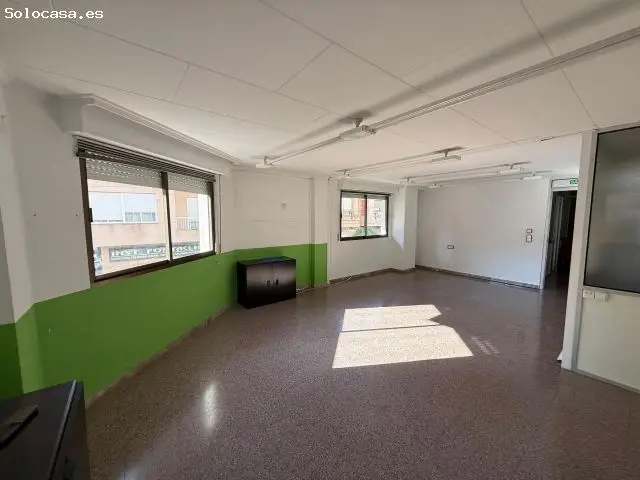Entreplanta Comercial en Elda Zona Pablo Iglesias 176m2