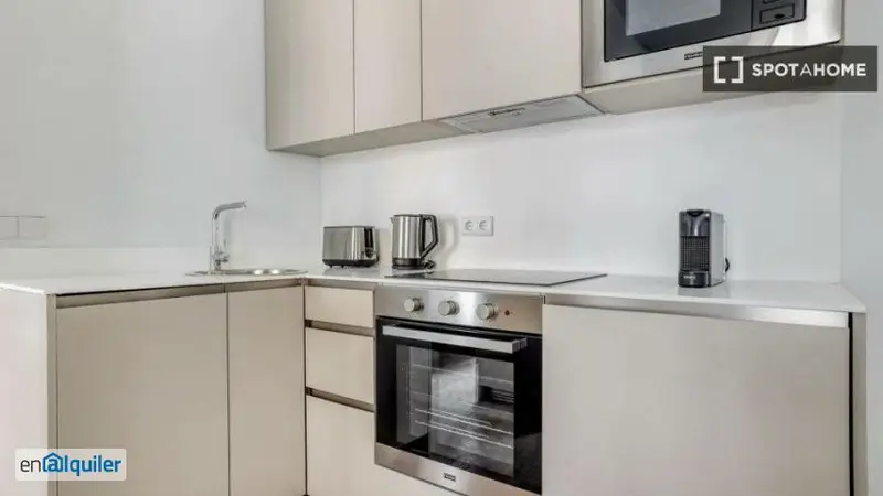 Estudio Amueblado Madrid 3er Piso