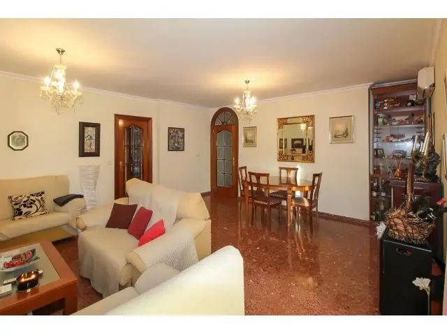 Piso en Centro de Motril 150m2 4 Dormitorios 2 Baños