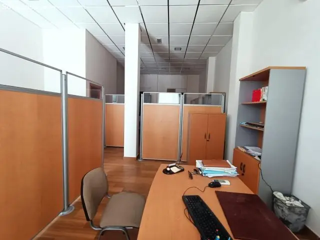 Oficina en Alquiler Santo Cristo Chiclana 55m2