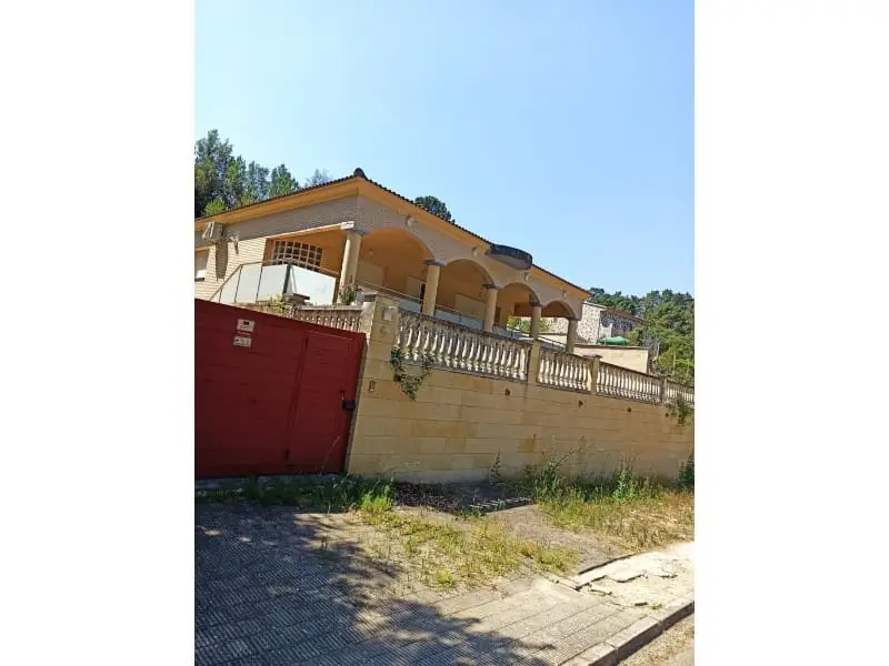 Chalet en Venta en Vidreres Girona 3 Dormitorios Jardin Garage