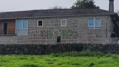 Casa de Piedra en Punxín con Finca