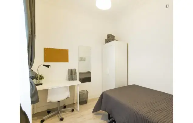 Alquiler Apartamento 6 Dormitorios Madrid Estudiantes Jovenes Profesionales