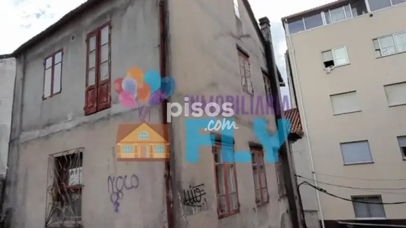 Casa en venta en Redondela centro con muchas posibilidades