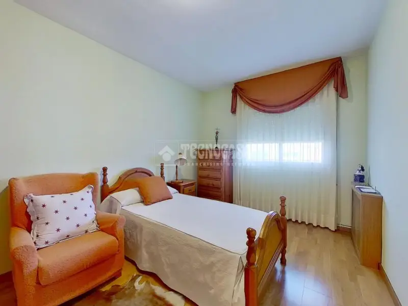 Casa en venta en Barbera del Valles 3 plantas 224m2