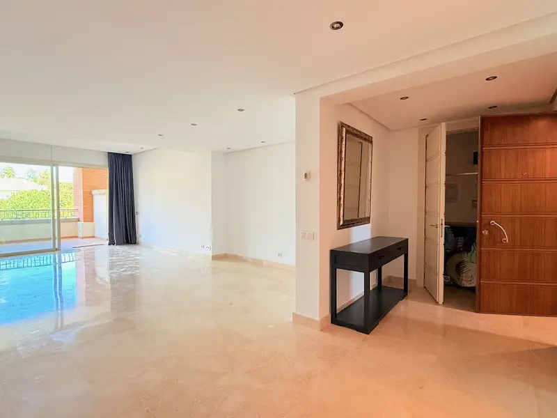Apartamento 2 Dormitorios Milla de Oro Marbella