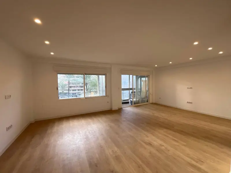 Piso en Alquiler Alzira Reformado 4 Dormitorios Plaza Reino