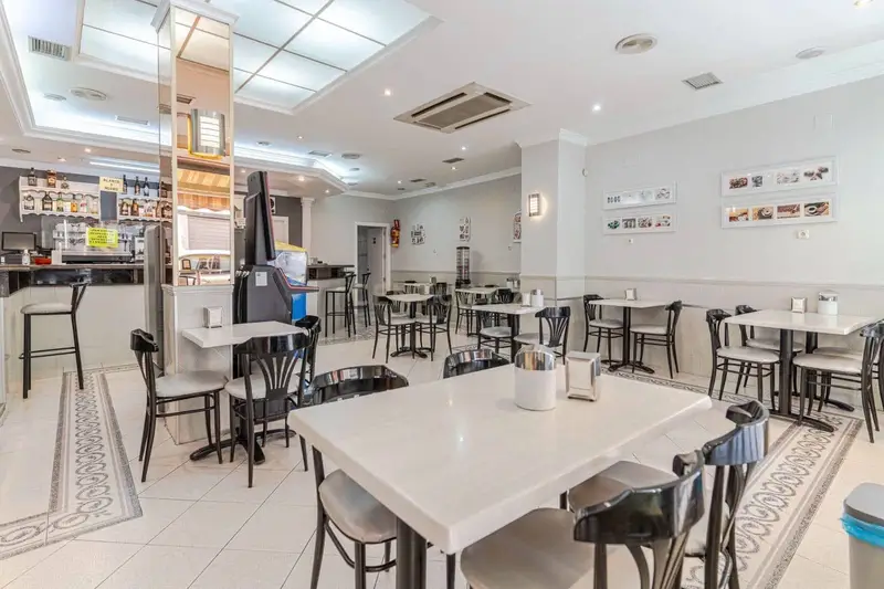 Traspaso Cafetería Obrador La Zubia Granada