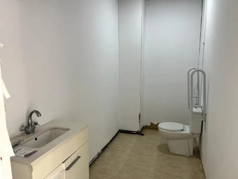 Local Comercial en Alquiler Tavernes Blanques 236m2