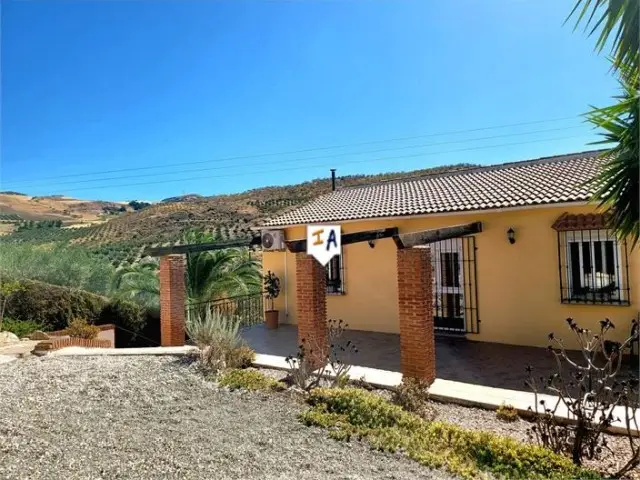 Casa Rural con 5 Dormitorios y Establos Valle De Abdalajis