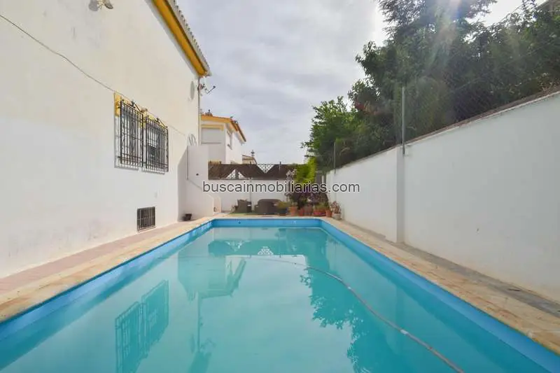 Chalet en Venta Las Gabias 5 Dormitorios Piscina Jardin