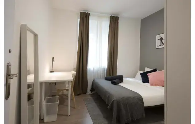 Habitaci
ón 90m
² Madrid Estancia Media Larga