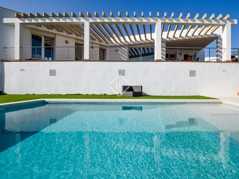 Chalet en Venta en Son Remei Menorca 3 Dormitorios Piscina Cerca de la Playa